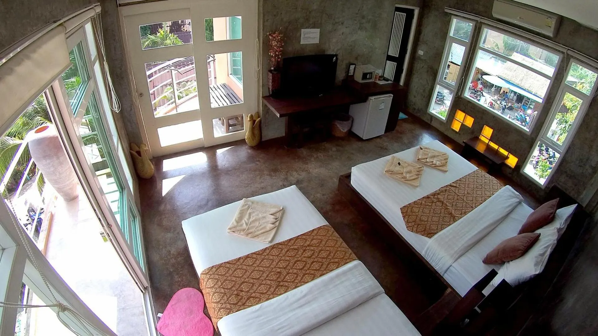 Silver Sands Resort - Koh Tao